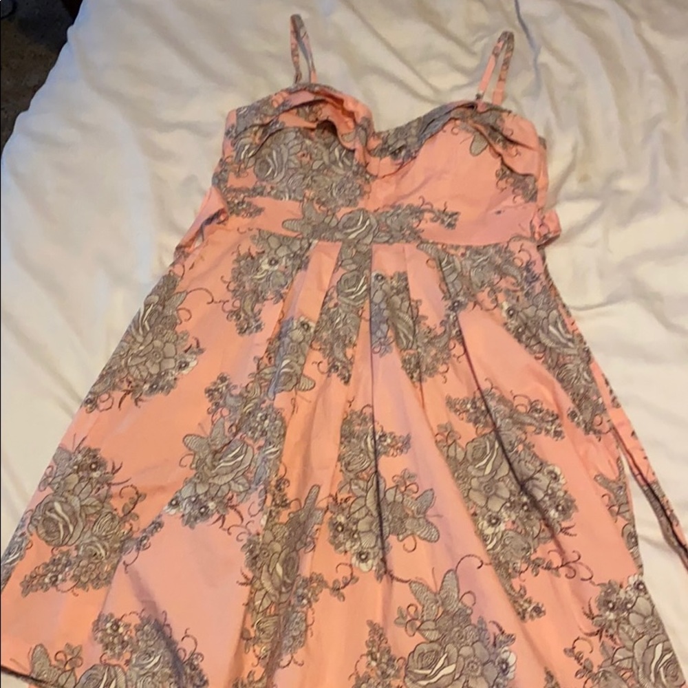 Flattering girly dress